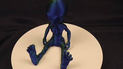 Sitting Alien – Fun Sci-Fi Desk or Shelf Decor